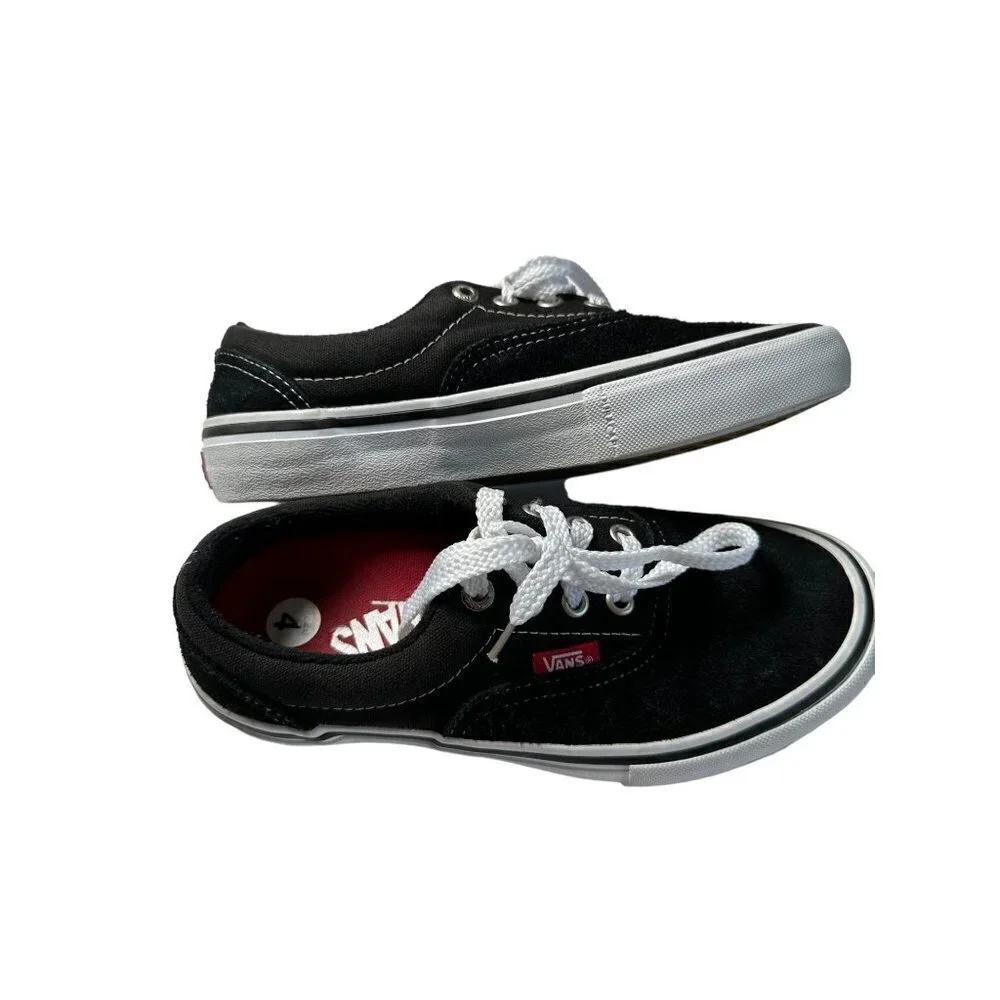 Vans black Era Pro sneakers, size‎ 4